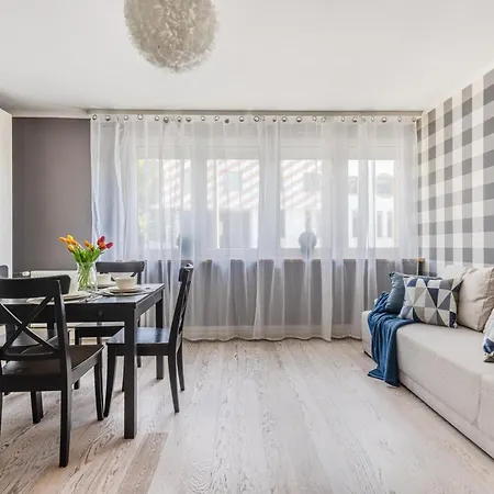 Apartment Center Twarda 62a *