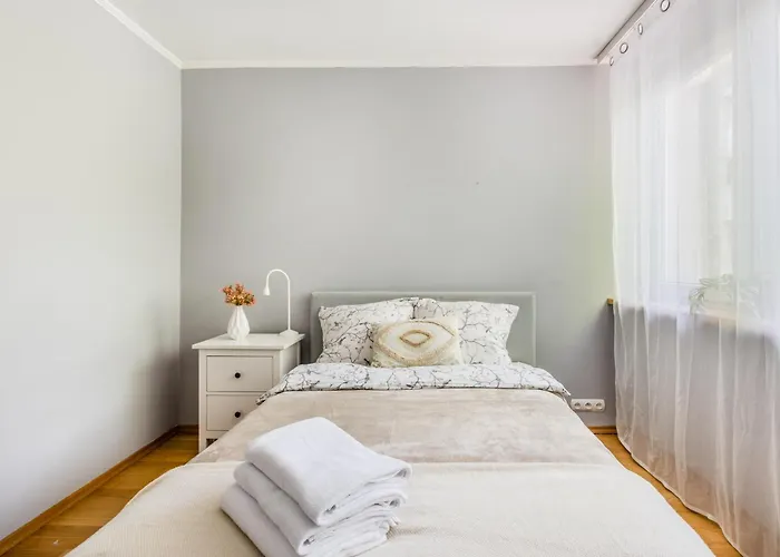 Center Twarda 62a דירה